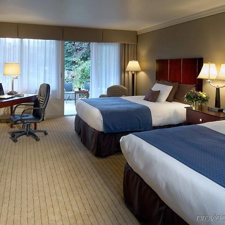 Nichols Village Hotel And Spa Clarks Summit Buitenkant foto