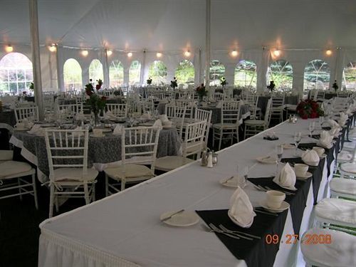 Nichols Village Hotel And Spa Clarks Summit Buitenkant foto